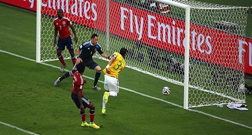 تياجو سيلفا يتراجع عن موقفه ويتهم زونيجا بتعمد إيذاء نيمار